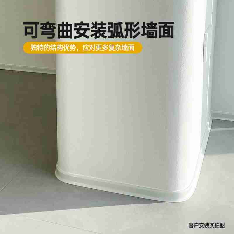 资料图:在山东省泰安市泰山景区,机器狗进行登山测试。(图/新华社)